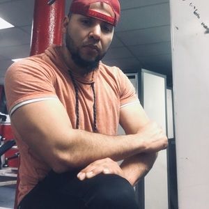 Meet your Posher, Javier